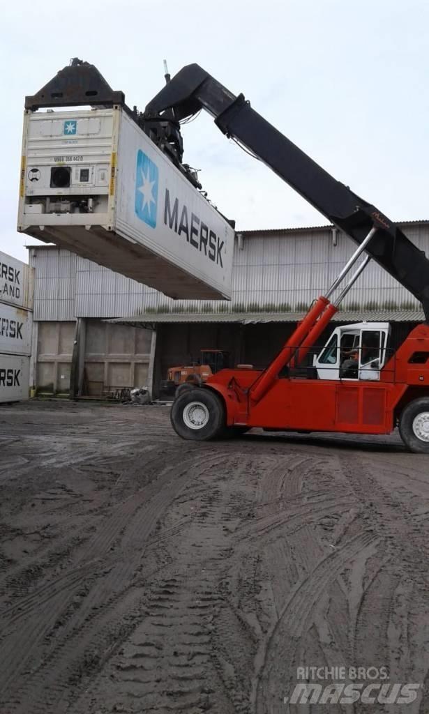  4500 S6 리치 트럭