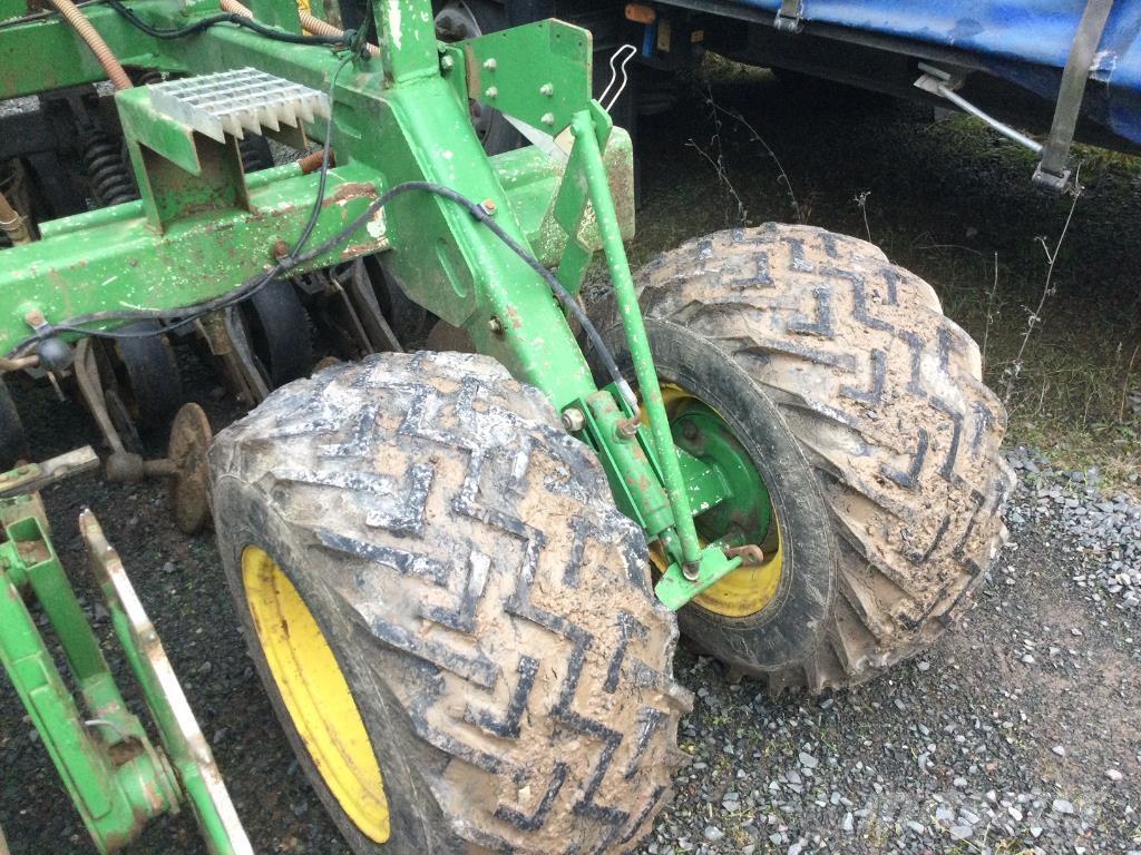 John Deere 750 A 콤비네이션 드릴