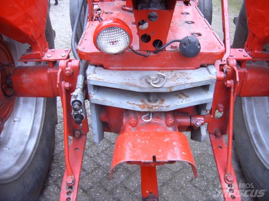 Farmall 560 트랙터