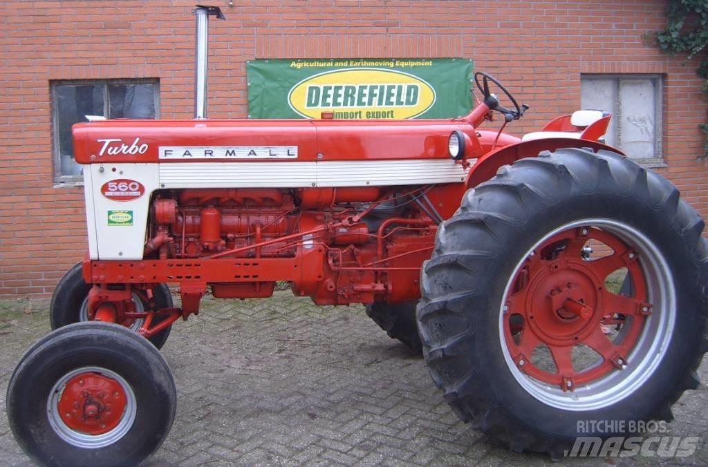 Farmall 560 트랙터