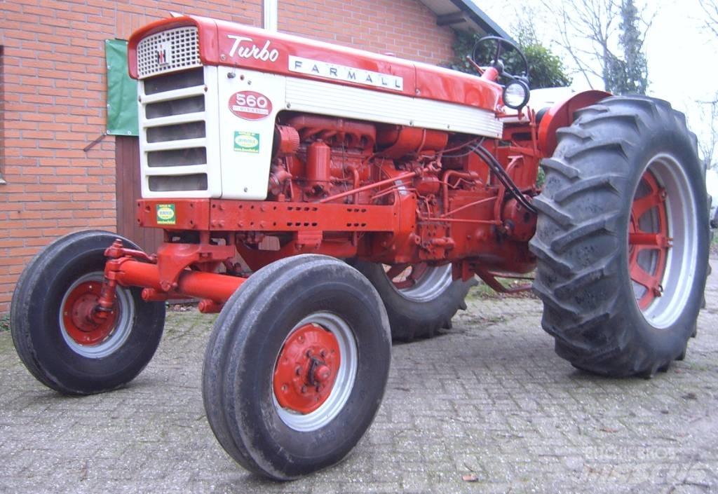Farmall 560 트랙터