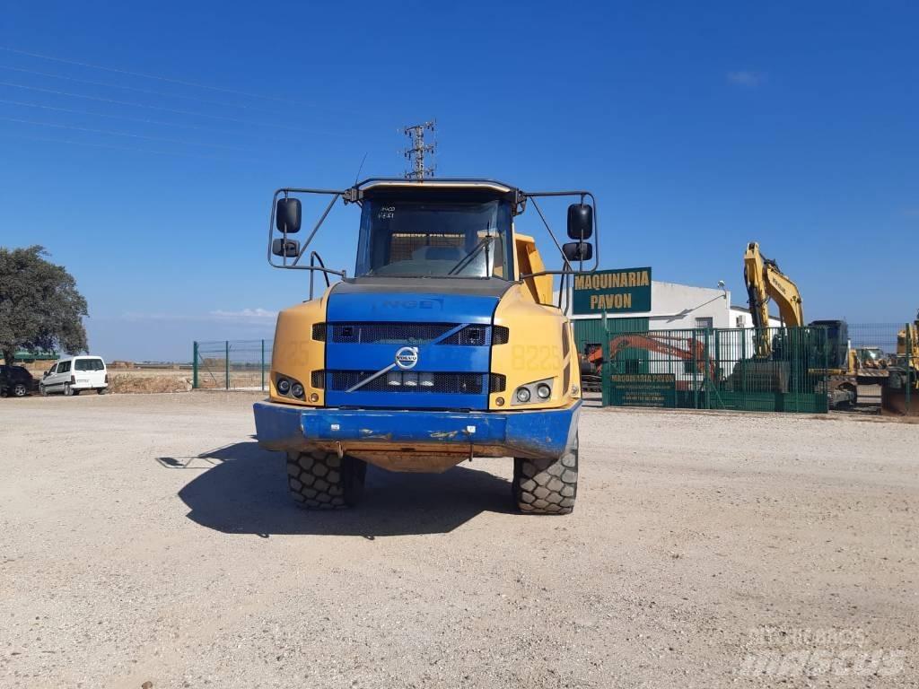 Volvo A 25 F 연결식 홀러