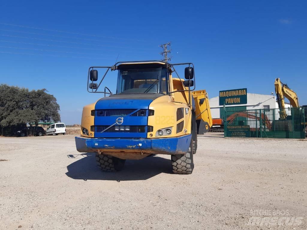 Volvo A 25 F 연결식 홀러