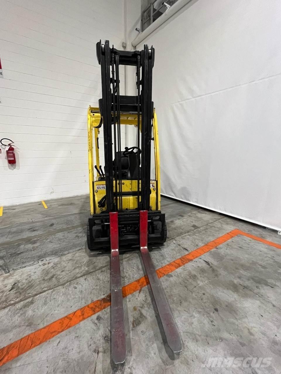 Hyster J2.0XN 전동 지게차