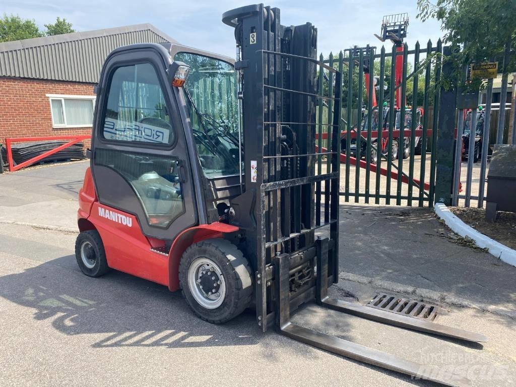 Manitou Mi25D 디젤 지게차