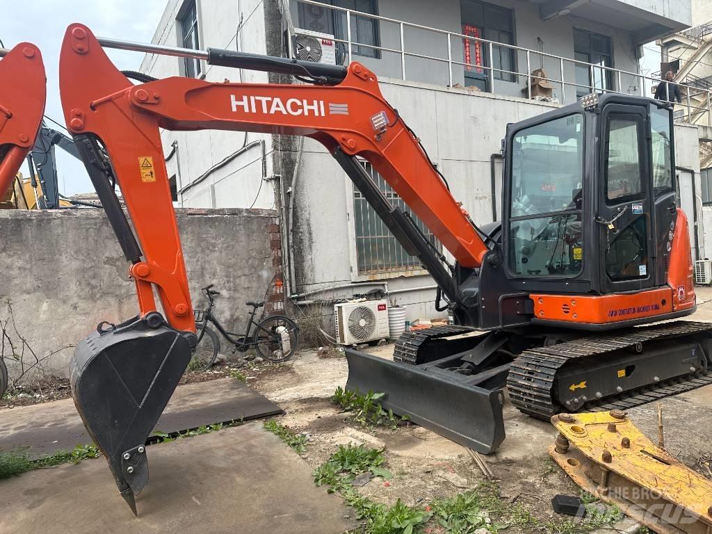 Hitachi ZX68USR-5A 소형 굴삭기 7톤 미만