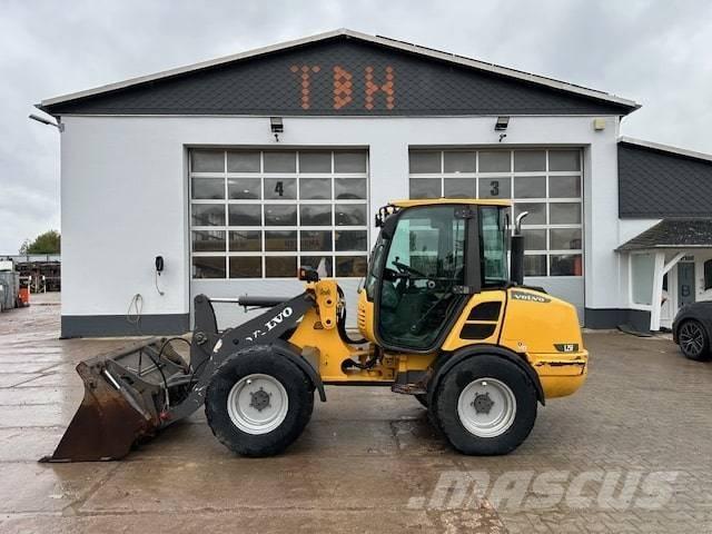 Volvo L 25 F  휠로우더