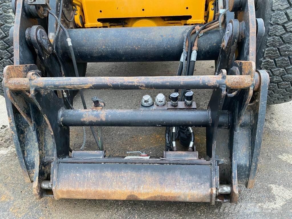 JCB 436 HT  휠로우더