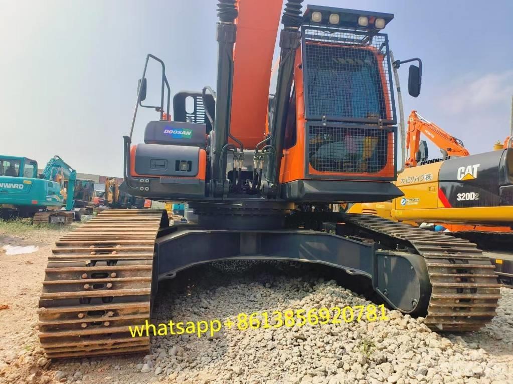 Doosan DX 225 대형 굴삭기 29톤 이상