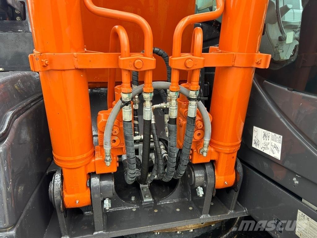 Hitachi ZX130 LCN-7 대형 굴삭기 29톤 이상