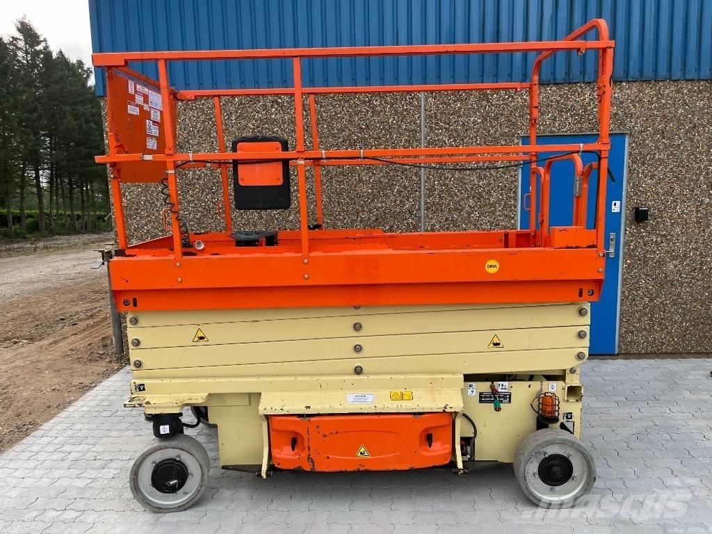 JLG 3246 ES 가위형 리프트