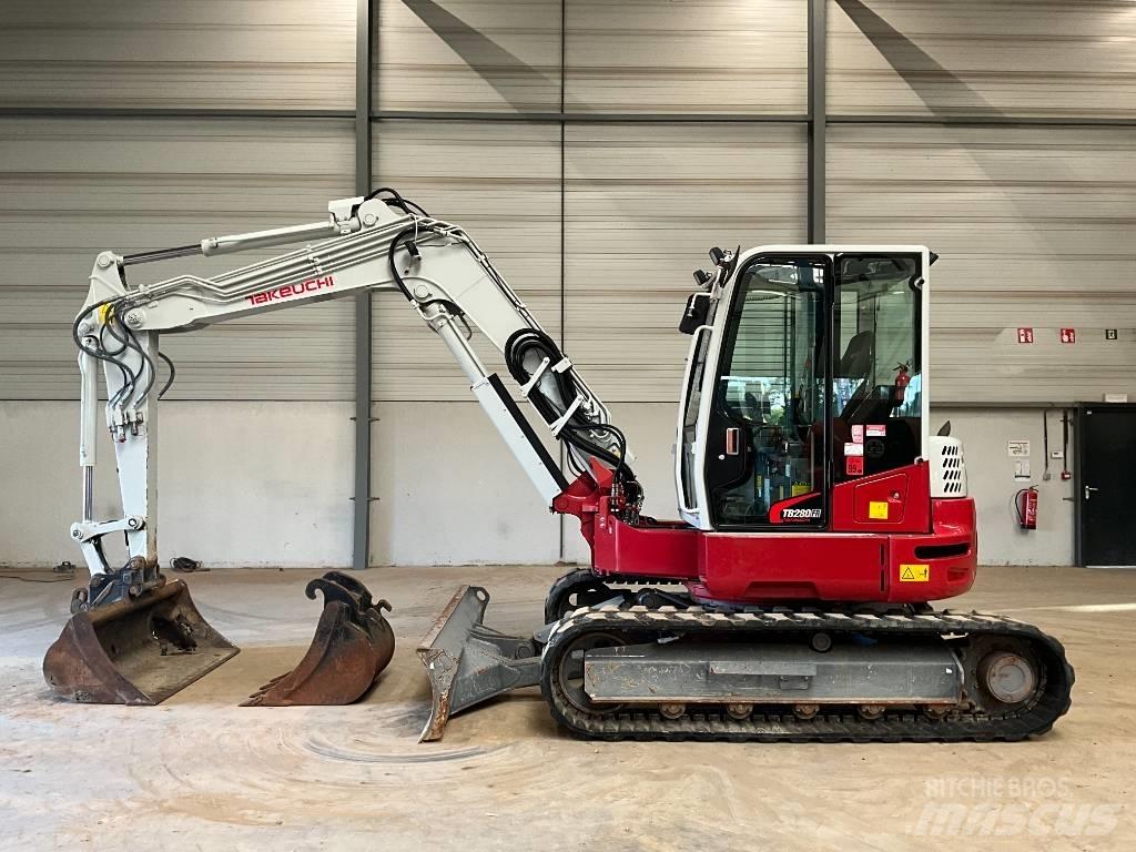 Takeuchi TB 280 FR 중형굴삭기 7톤-28톤