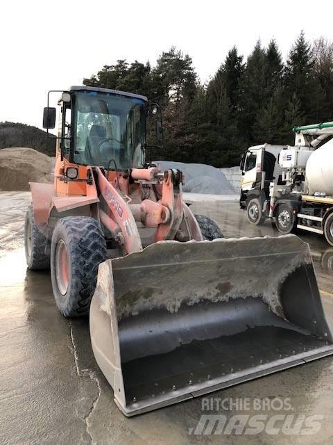 Fiat-Kobelco W110  휠로우더