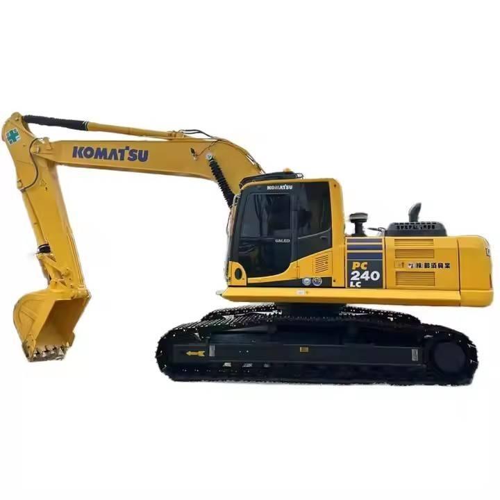 Komatsu PC 240 대형 굴삭기 29톤 이상