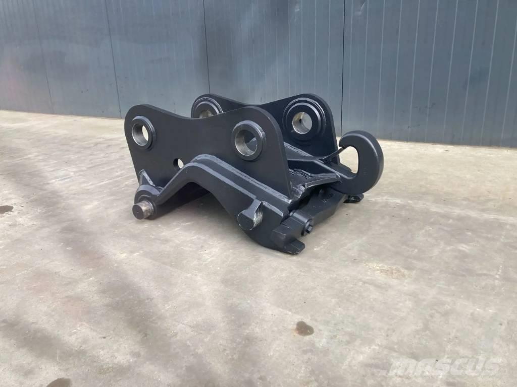  Smitma CW40 - EC210 퀵 커넥터