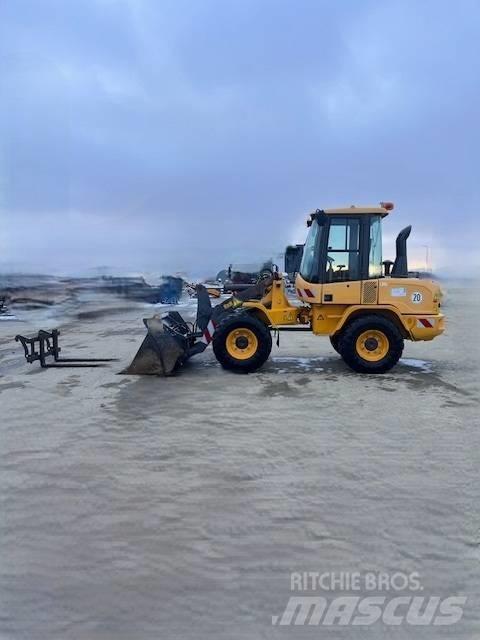 Volvo L 30 G  휠로우더
