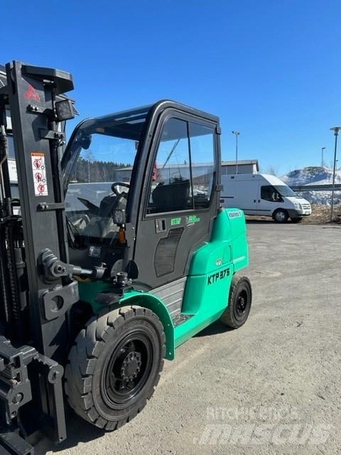 Mitsubishi FD40N 디젤 지게차