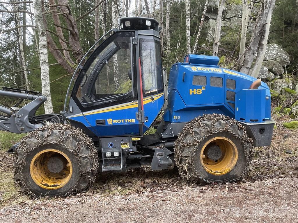 Rottne H8E 원목 하베스터