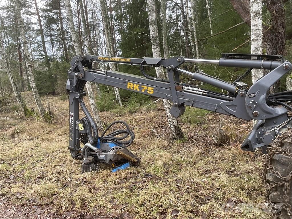 Rottne H8E 원목 하베스터