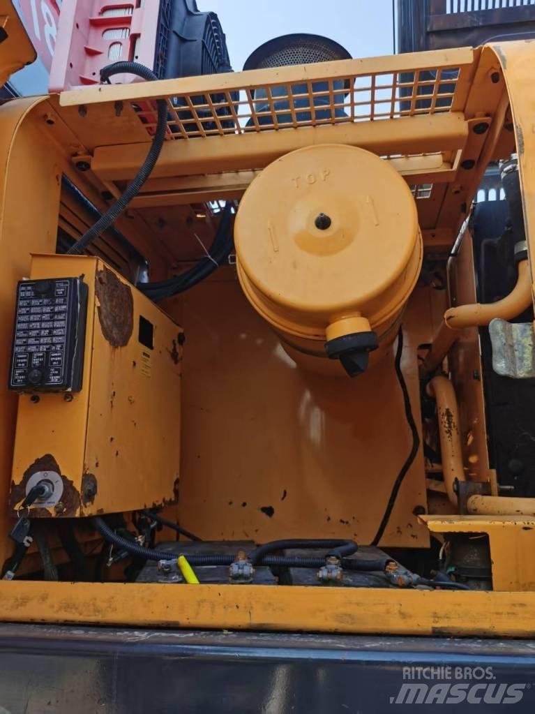 Hyundai 305lc-7 대형 굴삭기 29톤 이상