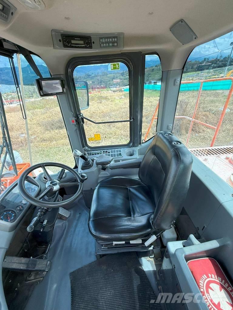 Doosan DL420A  휠로우더