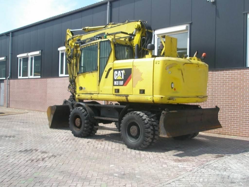 CAT M318F  휠 굴삭기