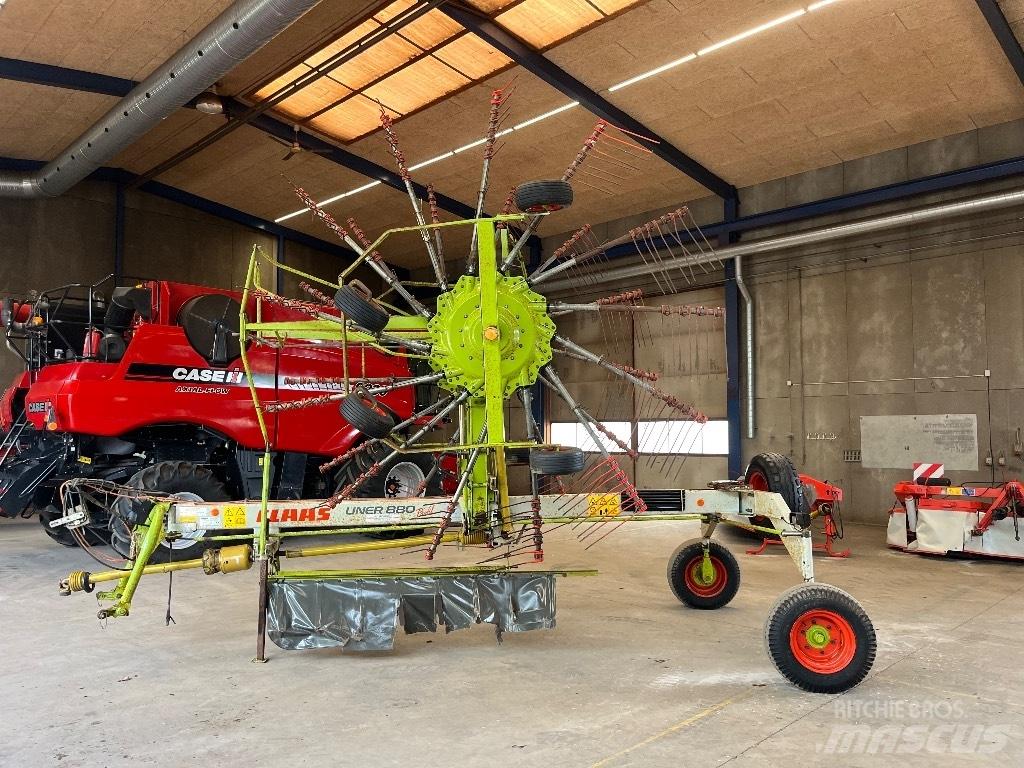 CLAAS Liner 880 L 갈퀴 및 테더