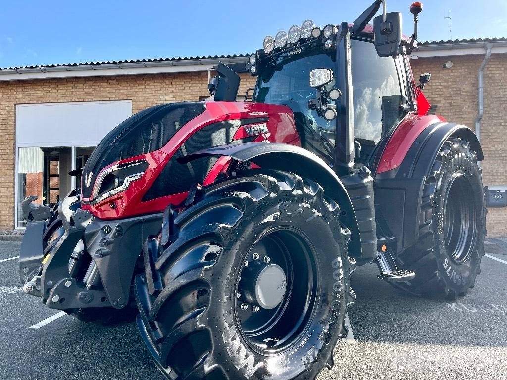 Valtra T235 S 트랙터