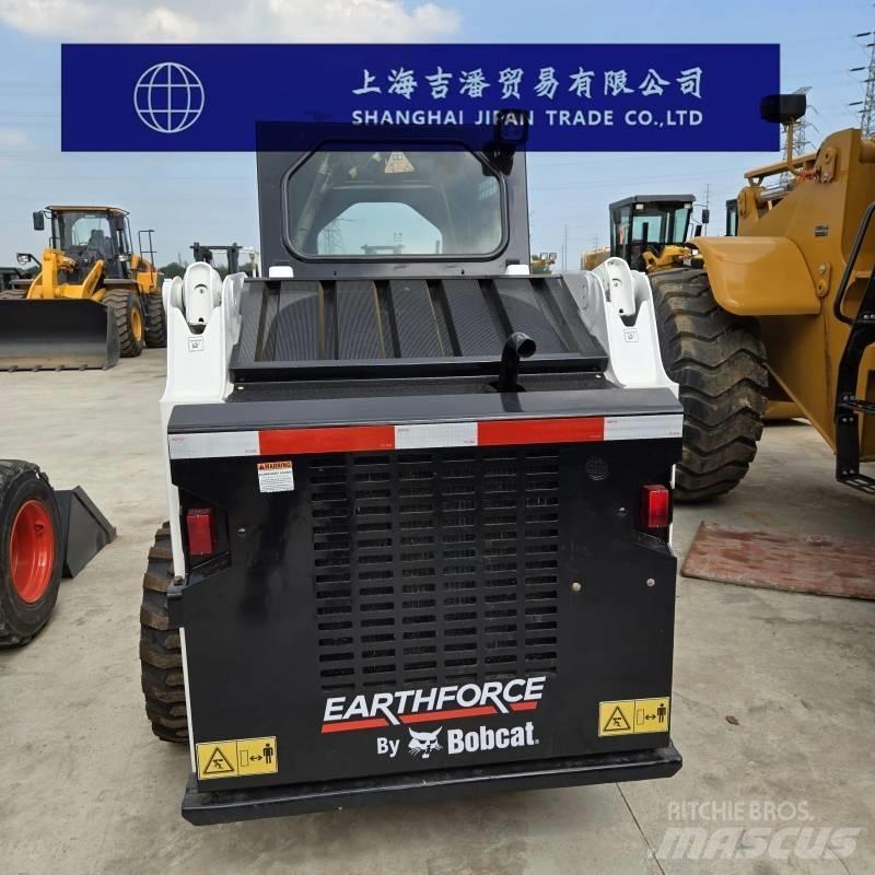 Bobcat S 18  스키드로더