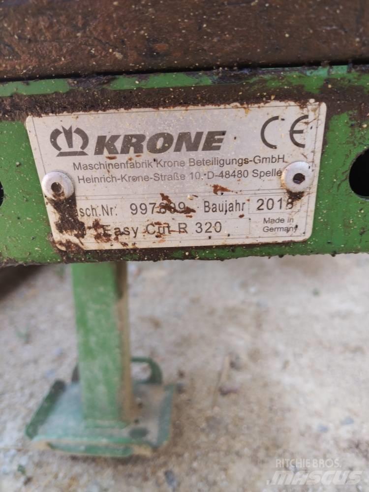 Krone Easy Cut R320 제초기