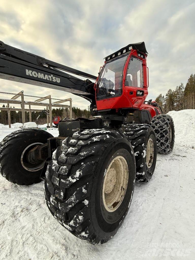 Komatsu 951 원목 하베스터