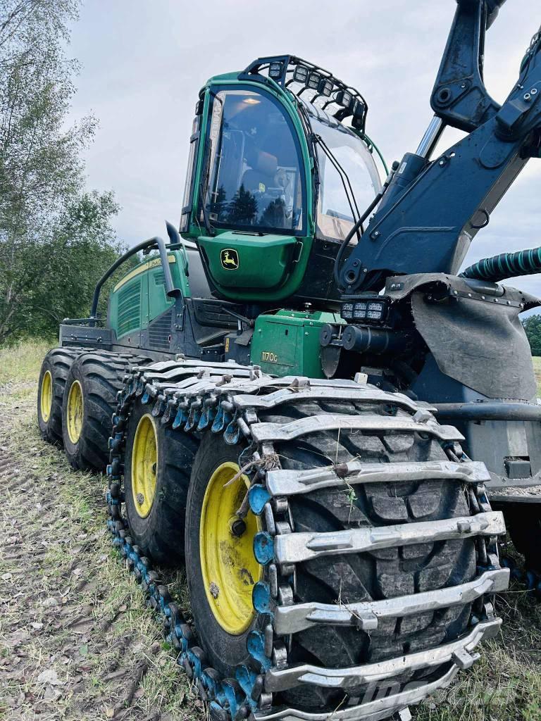 John Deere 1170G 8W 원목 하베스터