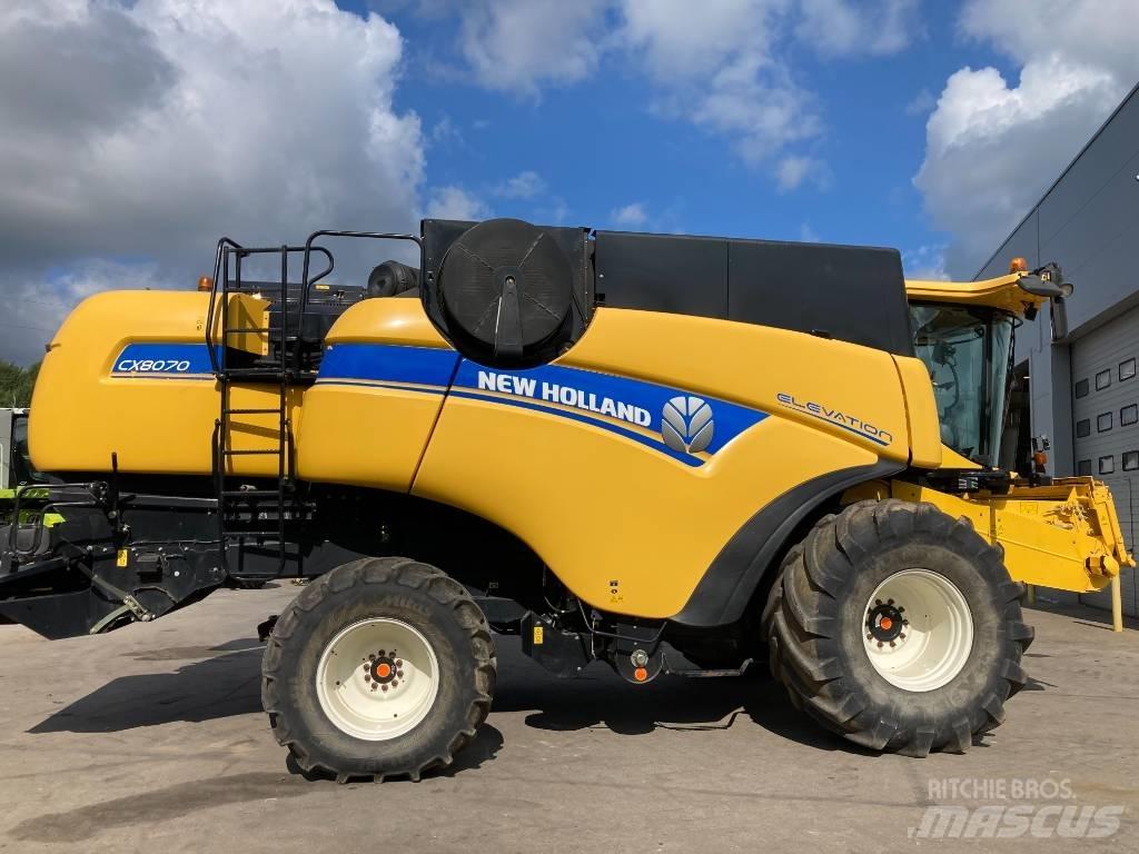 New Holland CX 8070 콤바인 수확기