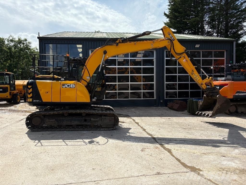 JCB JS 131 대형 굴삭기 29톤 이상