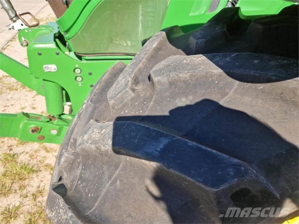 John Deere 6150R 트랙터