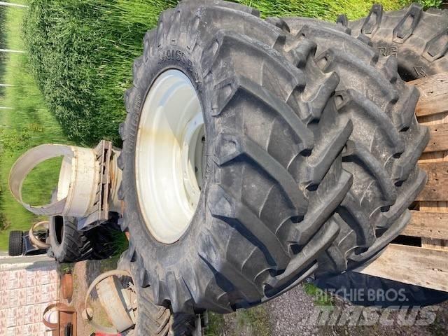 Trelleborg 440/65R24 타이어, 휠 및 림