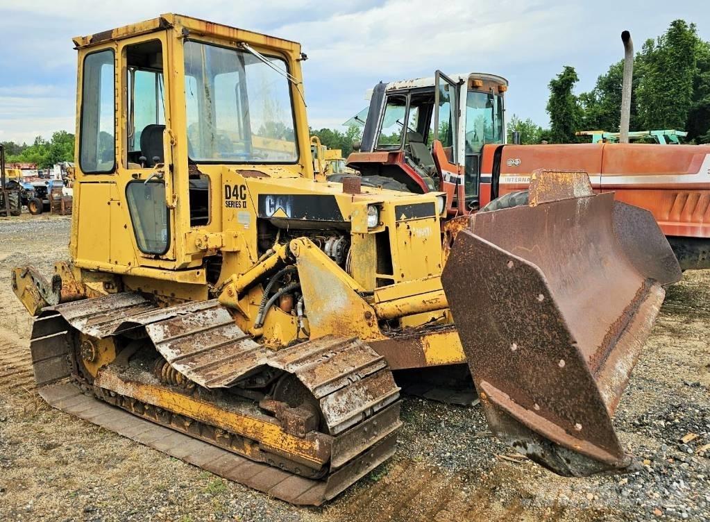 CAT D 4 C 크롤러 도저