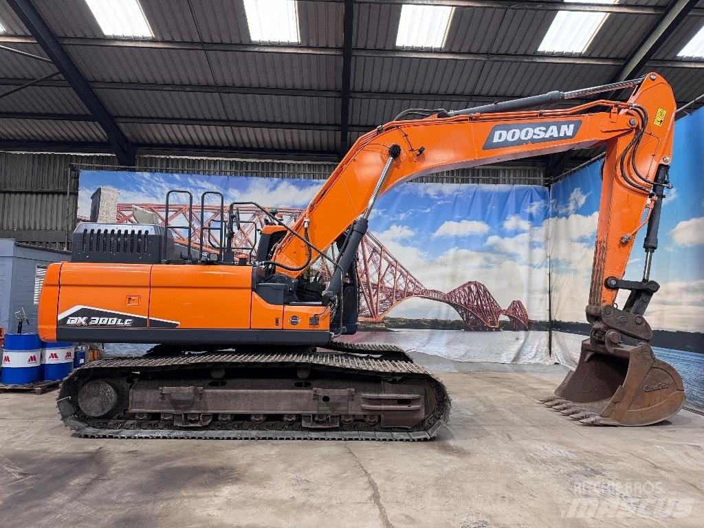 Doosan DX 300 LC-7 대형 굴삭기 29톤 이상