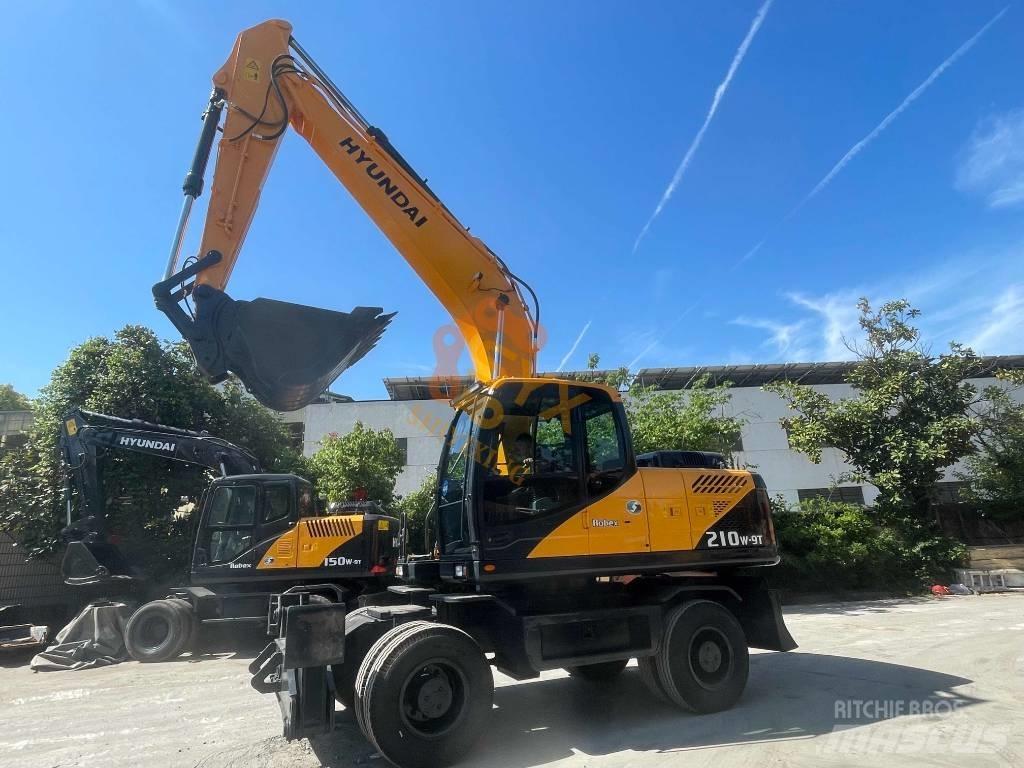 Hyundai R210W  휠 굴삭기