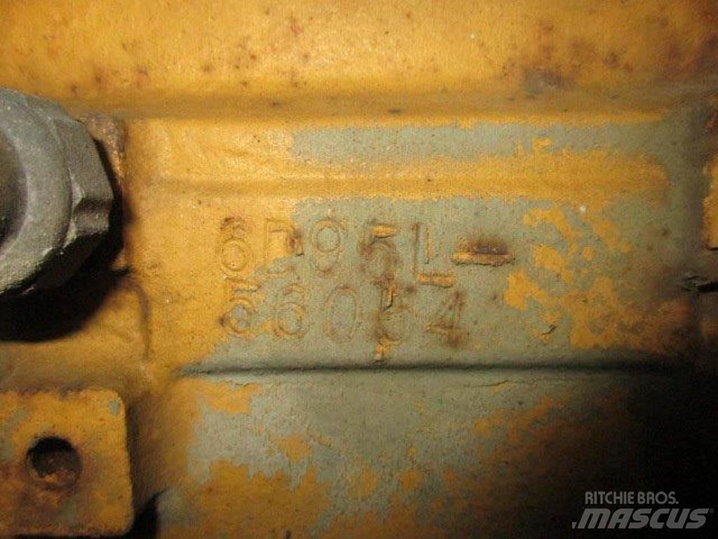 Komatsu WA100-1  휠로우더