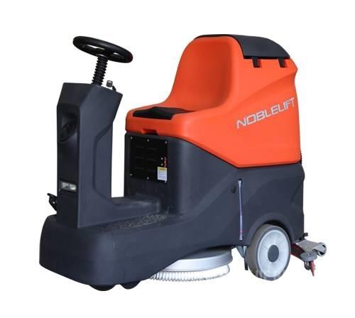 Noblelift NR530 습식 청소차