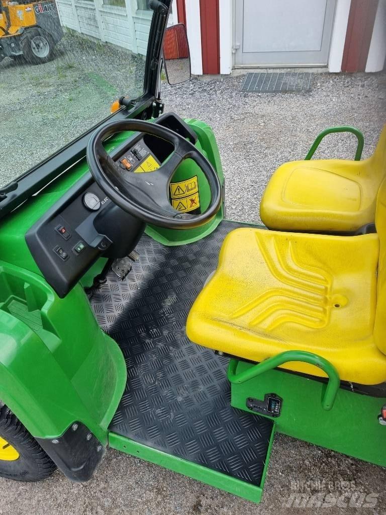 John Deere Gator TE 다목적 장비