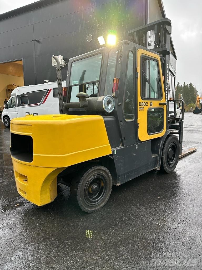Doosan Daewoo D50-C2 디젤 지게차