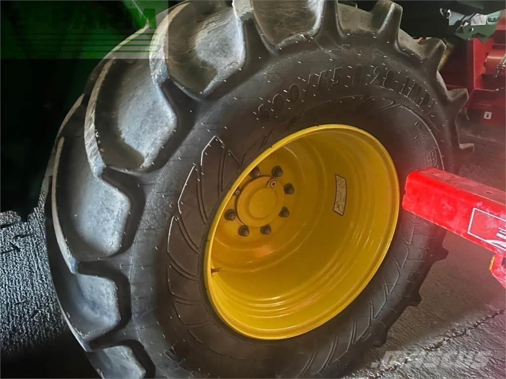 John Deere T550 콤바인 수확기