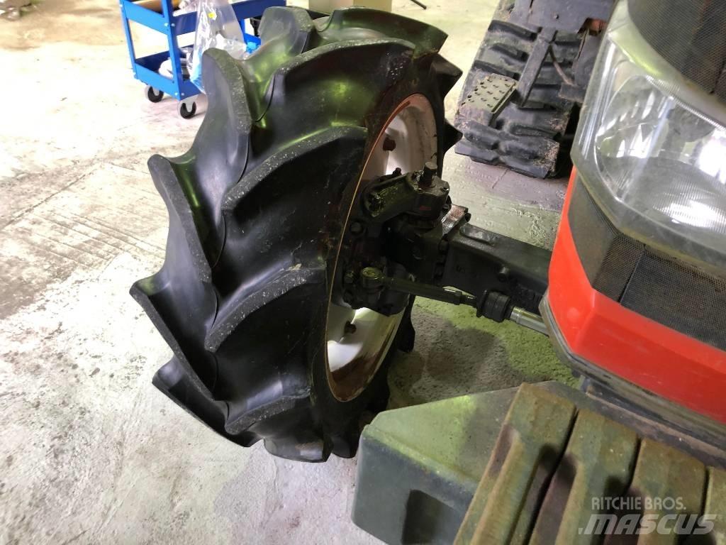 Kubota SMZ955 트랙터