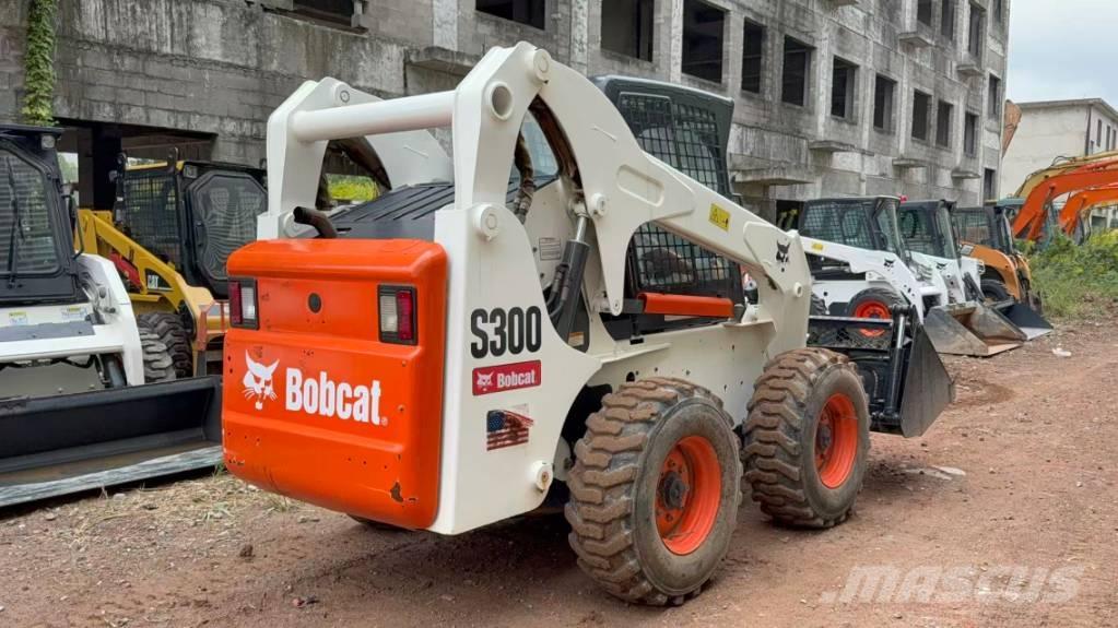 Bobcat S 300  스키드로더
