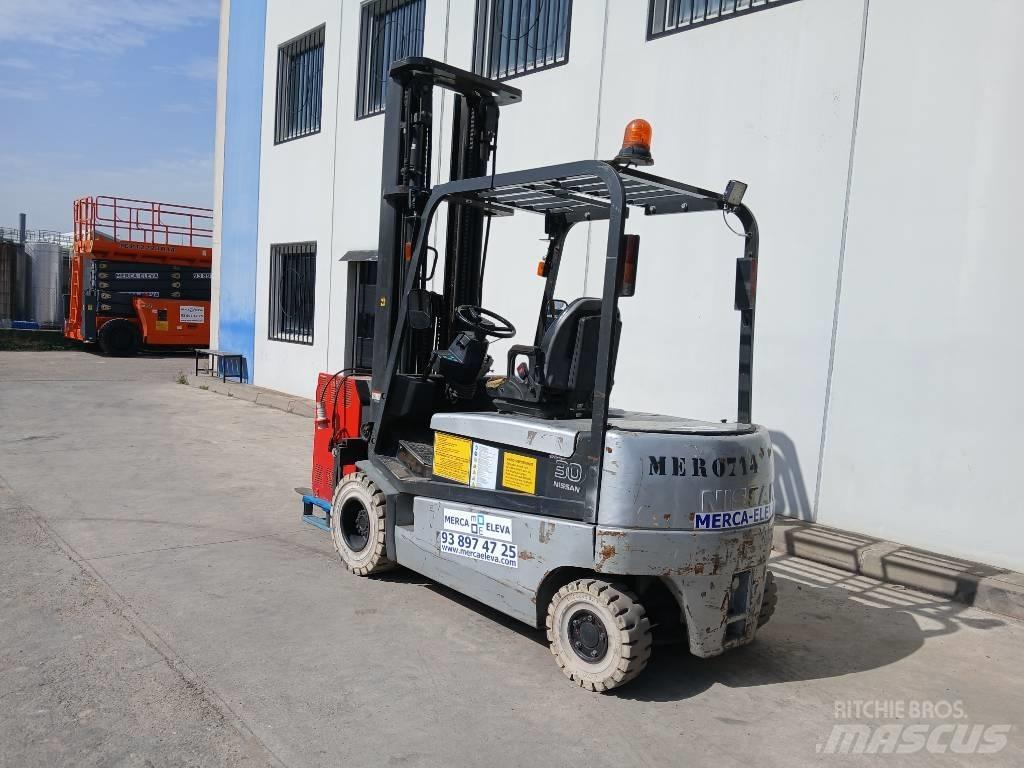 Nissan GQ02 L 30 CU 전동 지게차