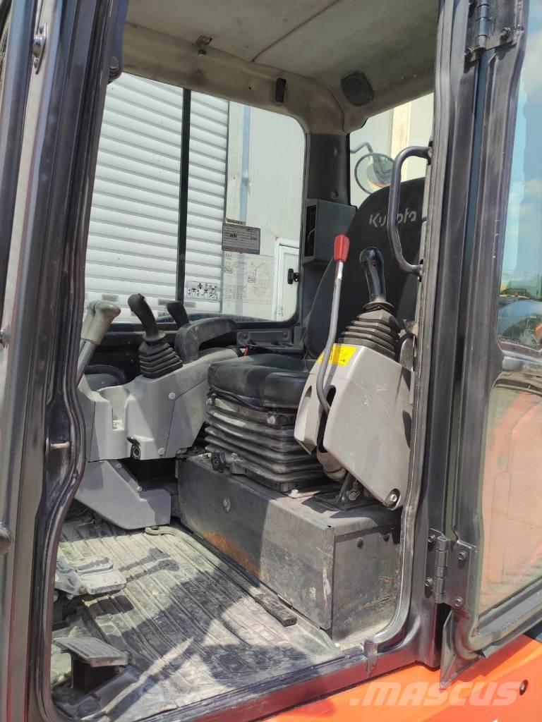 Kubota KX 057-4 소형 굴삭기 7톤 미만