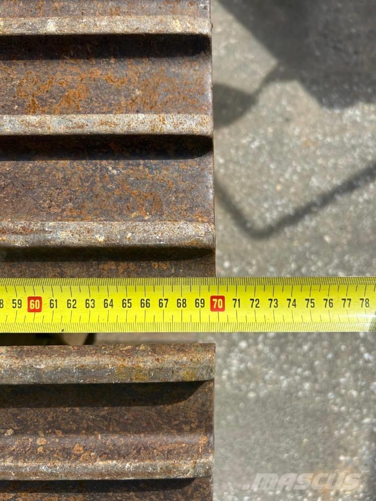 Takeuchi TB 2150 R 대형 굴삭기 29톤 이상