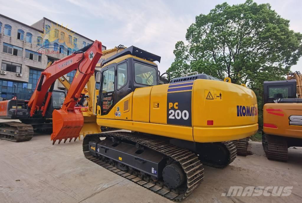 Komatsu PC 200-7 대형 굴삭기 29톤 이상